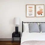 Lux Seaport Studio W Gym On Harbor Bos-501