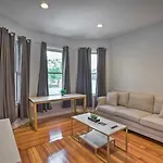 Astonishing 4br Bright *apt With Modern Amenities!
