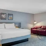 Hilton Garden Logan Airport Hotel 3*