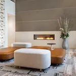 Back Bay W Gym Wd Nr Restaurants Bos-867 Boston