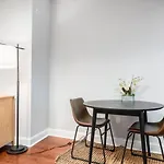 Downtown Studio W Ac Nr N Station Td Garden Bos-211