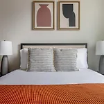 East Cambridge 1Br W Gym Wd Nr Lechmere T Bos-806