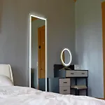 Apartment Beautiful Victorian House, Great Views, Free Parking Boston