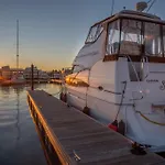 Botel Sea Pearl Yacht *