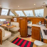 Sea Pearl Yacht Botel