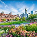 Apartment Harbor Views Modern North End Free Parking! Boston