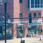 Harbor Views Modern North End Free Parking! Apartment *