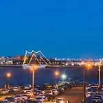 Harbor Views Modern North End Free Parking! *
