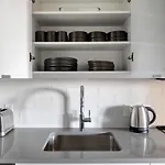 Luxury S End 1br W Wd Gym Bos-494 *