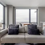Blueground N Station Gym Close Shops Dining Bos-1005 Apartment *