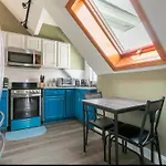 Large Studio Open Concept In Boston Zoo Franklin Park Near