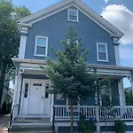 Apartment Beautiful 2-bedroom, 2-bath Townhouse Boston