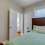 Apartment New! Near Mbta, 3 Mi To Fenway!