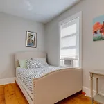 New! Near Mbta, 3 Mi To Fenway! Apartment *