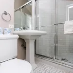 Aparthotel Heart Of South End, Convenient, Comfy #22 3*