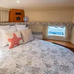 Sea Pearl Yacht Boston