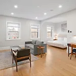 Hotel Charlesgate 4*