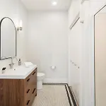 Charlesgate 4*