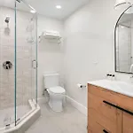 Charlesgate 4*