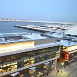 Seaport Luxury Harborview Apartments By Sparesuite