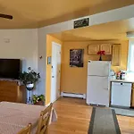 Beautiful 2-bedroom, 2-bath Townhouse Boston