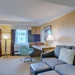 Hampton & Crosstown Center Hotel