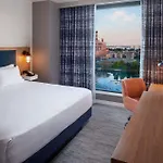Hampton By Hilton At The Seaport District Boston