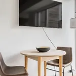 Fenway Studio W Gym Nr T Stop Dining Bos-931 Boston