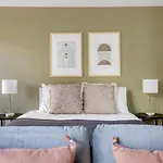 Apartment Fenway Studio W Gym Nr T Stop Dining Bos-931