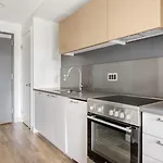 Fenway Studio W Gym Nr T Stop Dining Bos-931