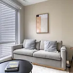 Brighton Jr 1br W Gym Laundry On The River Bos-999