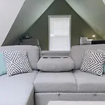 Large Studio Open Concept In Boston Zoo Franklin Park Near