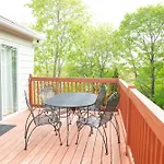 Modern Beautiful Apartment-5 Beds-full Kitchen-parking-super Clean-great For Groups * Boston