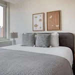 Back Bay 2br W Rooftop Gym Nr Shopping Bos-877