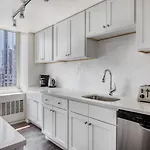 Back Bay 2br W Rooftop Gym Nr Shopping Bos-877 Boston