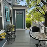 Beautiful Victorian House, Homestay *