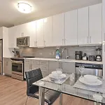 Global Luxury Suites East Boston