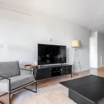 W End 1Br W Gym Wd Nr Mgh T Stop Bos-288