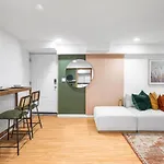 Apartment Modern 2 Bed Apt Mins To Fenway 5 Min To Train *