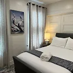 Harvrd-mit-b.u./parkfree/single Family Holiday home
