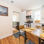 30-3 - 3br - Cozy Near Franklin Park Zoo Apartment *