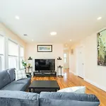 30-3 - 3br - Cozy Near Franklin Park Zoo Apartment *