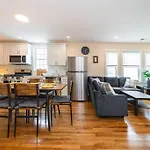 30-3 - 3br - Cozy Near Franklin Park Zoo Apartment Boston