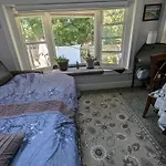Large W/ Private Bath,great Location Boston