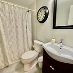 Beautiful 3br 3ba Duplex Parking Location Boston