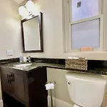 Apartment Beautiful 3br 3ba Duplex Parking Location