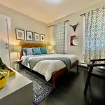 Beautiful 3br 3ba Duplex Parking Location Boston
