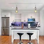 Amazing 2Br 2Ba Unit By The Lake