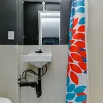 Centrally Located Stay In Boston\'S Bay