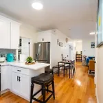 14b-newly Renovated, Uniquely Decorated Boston
